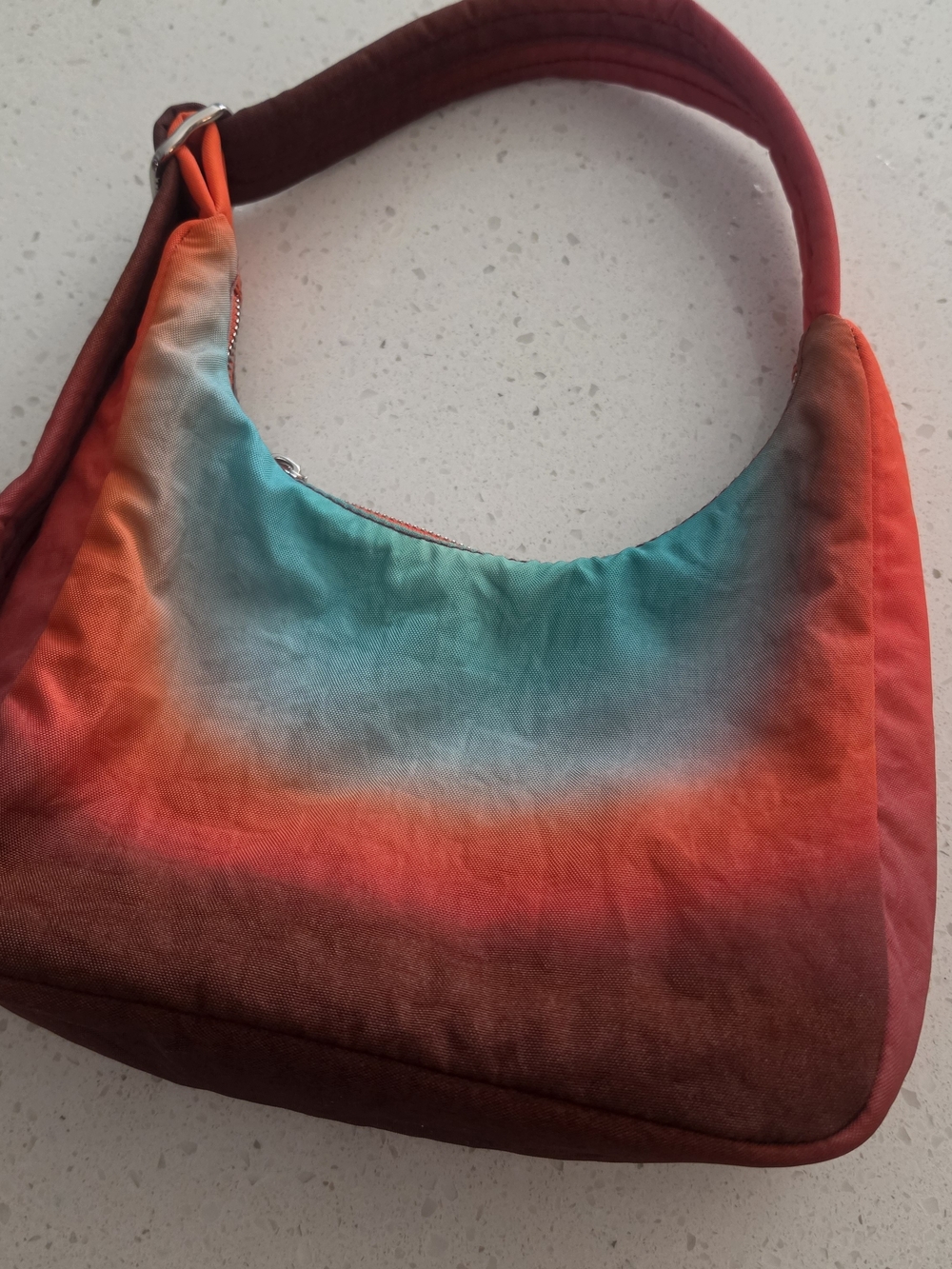 BAGGU MINI Tie-Dye Shoulder Bag in Teal and Red - Unbranded
